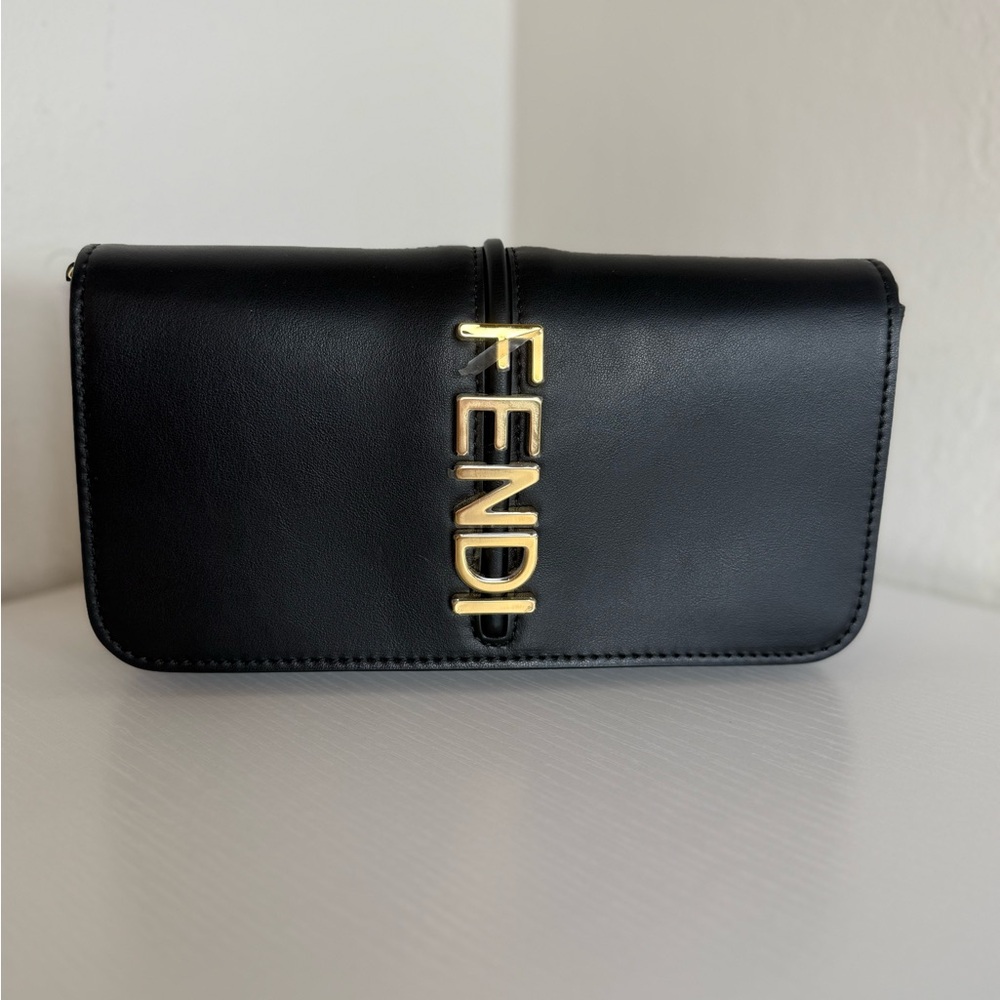 FENDI Fendigraphy Wallet on Chain Black